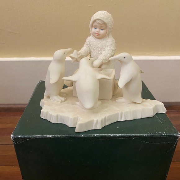 Department 56 Snowbabies "Helpful Friends" - Picture 1 of 2